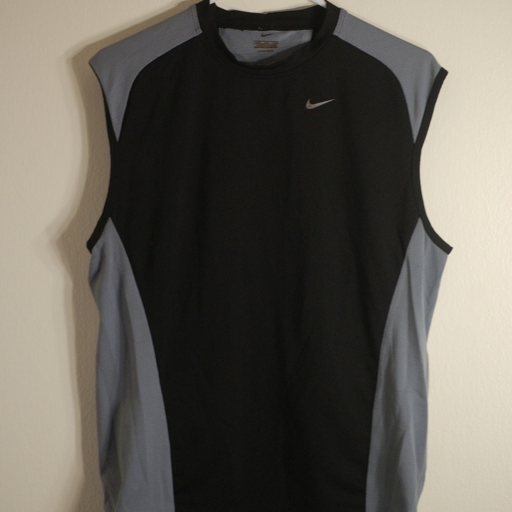 Black and grey Dri-Fit sleeveless work out tank